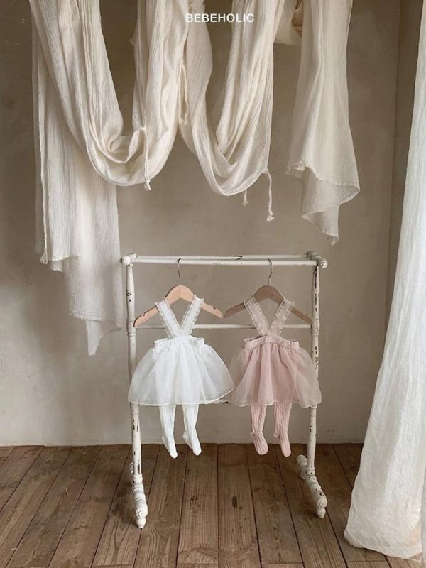 芭蕾美美吊帶紗裙踩腳褲 Bebe holic Korea,韓國童裝,童裝批發,童裝代購,奶茶色系