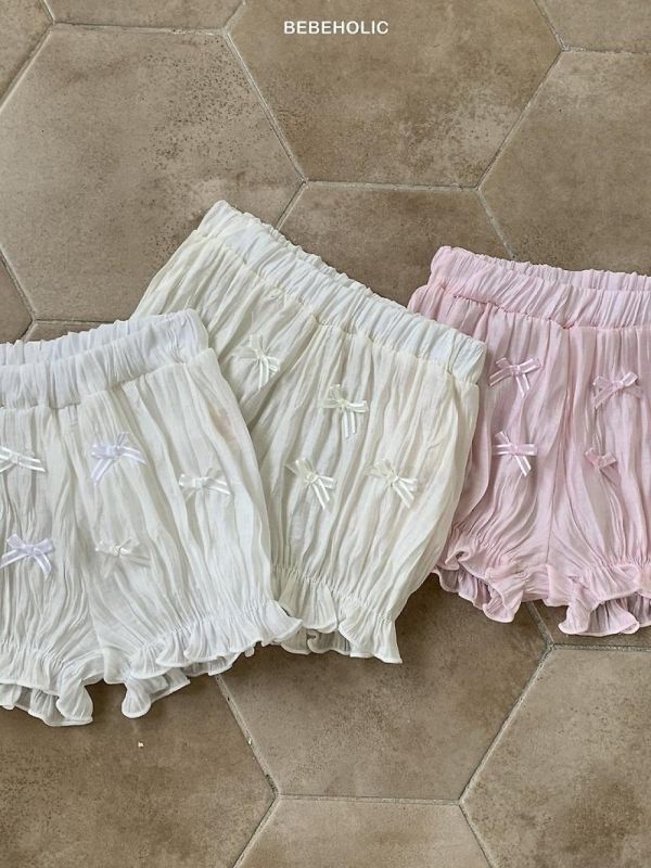 蝴蝶結寶寶溫柔系短褲 Bebe holic Korea,韓國童裝,韓國Bebe holic,奶茶系寶寶,女寶穿搭