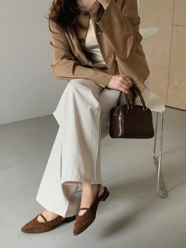 真皮線條感北歐自然系色調後繫帶鞋 