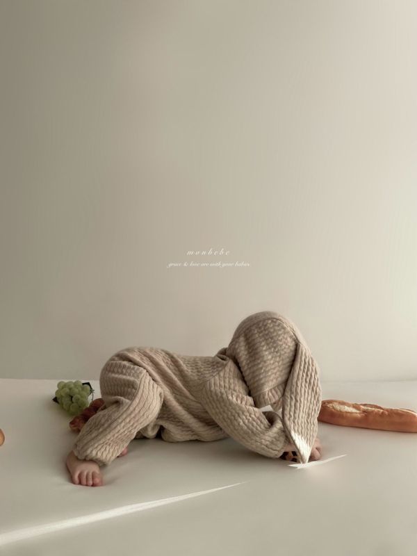 邦尼兔連身針織排扣兔裝 Monbebe Korea,monbebe