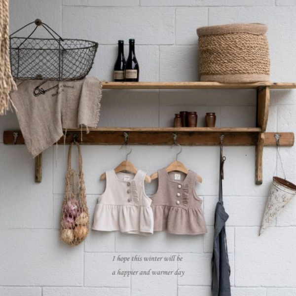 羅紋小荷邊背心 