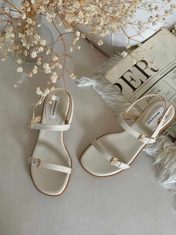 Amelia 優雅簡約涼鞋 