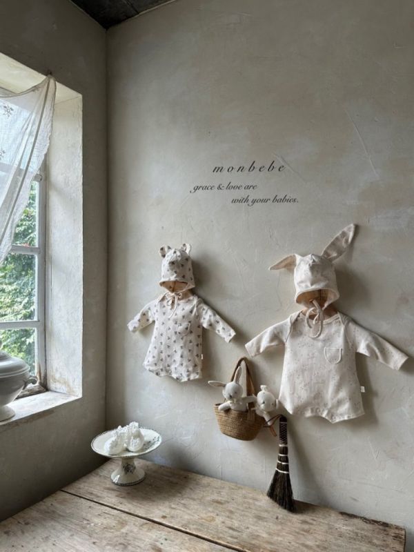 可愛的小兔子與熊寶寶套裝  連身衣＋軟帽 