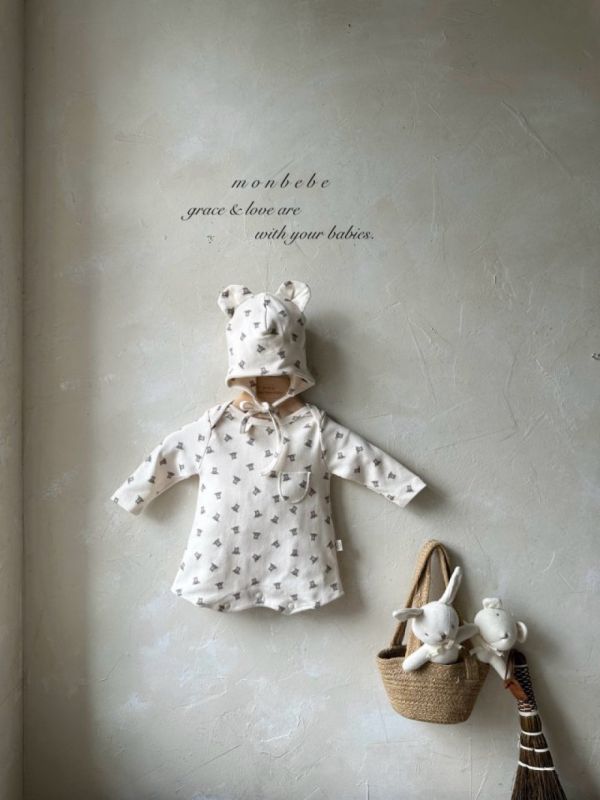 可愛的小兔子與熊寶寶套裝  連身衣＋軟帽 