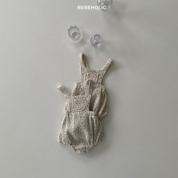 小碎花秋感寶寶吊帶連身衣 