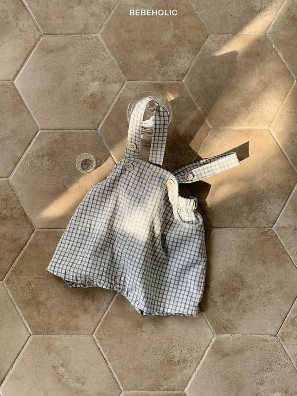 格紋寶寶鈕扣吊帶褲 Bebe holic Korea,韓國童裝,韓國Bebe holic,奶茶系寶寶,女寶穿搭