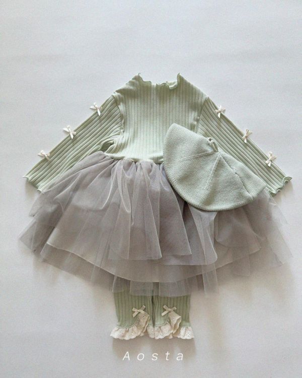 山茶花蝴蝶結點綴蓬蓬紗連衣裙 