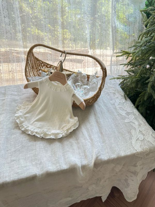 荷葉邊氣質小背心 