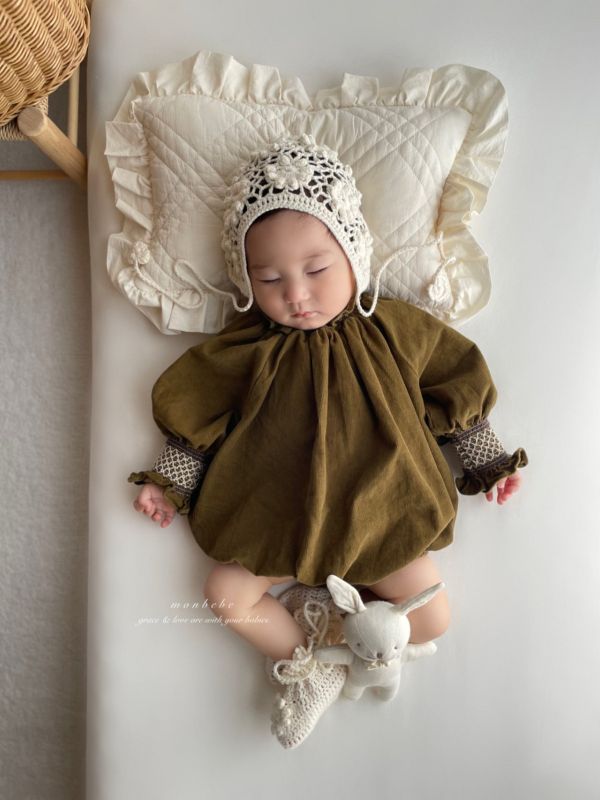 夏洛特法式寶寶連身套裝 