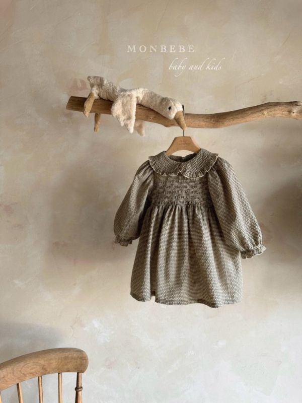 格紋娃娃領抽褶洋裝 