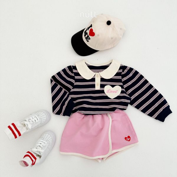 愛心貼布圓領條紋長袖上衣 