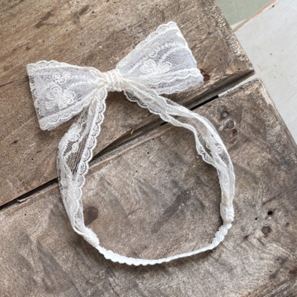 Bebe-小花刺繡蝴蝶結髮帶 