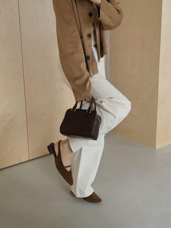 真皮線條感北歐自然系色調後繫帶鞋 