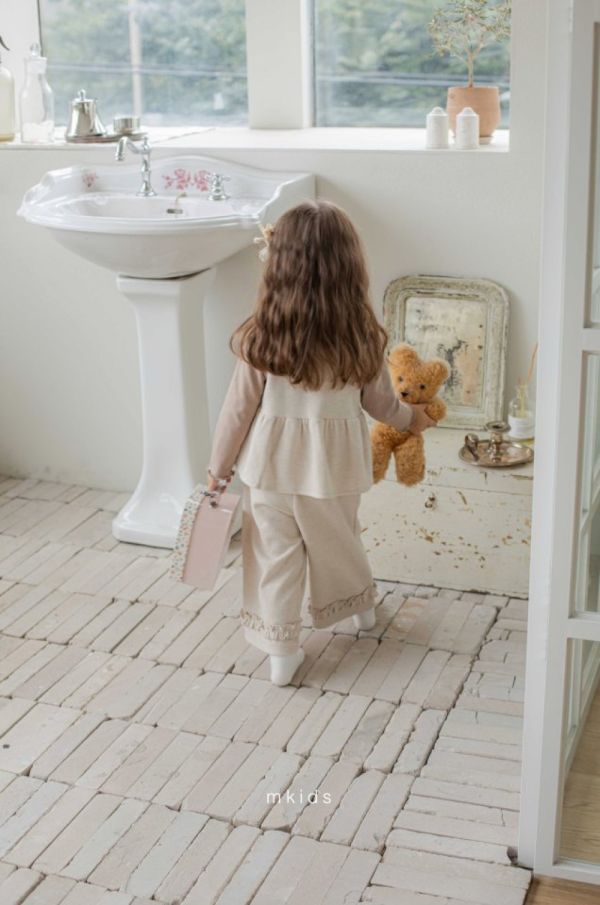 荷葉抓褶設計鬆緊寬褲 