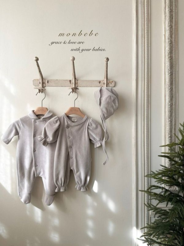 斜襟小牙邊寶寶連身衣 