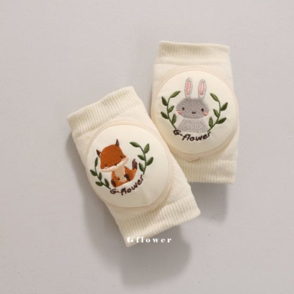 現貨 刺繡小兔子小狐狸透氣網狀可愛護膝 