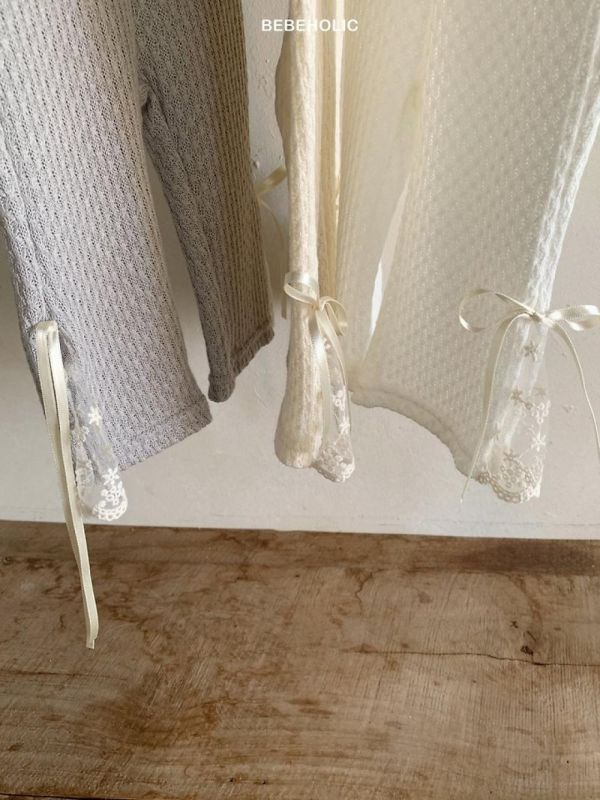 蝴蝶結柔軟蕾絲小花褲 童裝,Bebe holic Korea,Bebe holic童裝