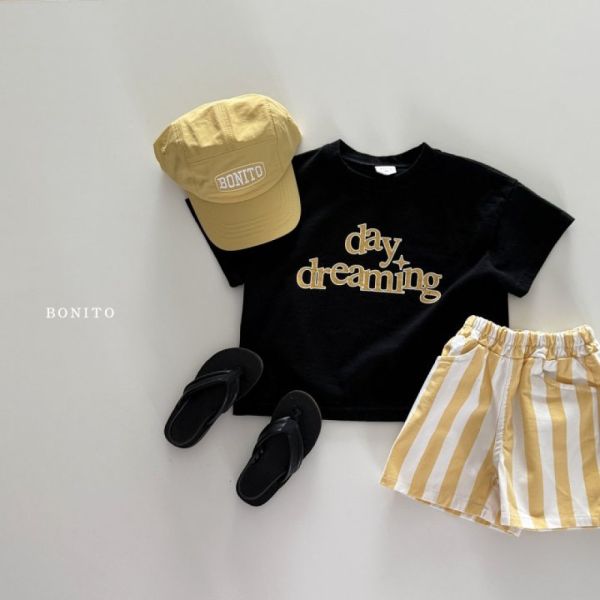 Day Dreaming 字母短袖T 