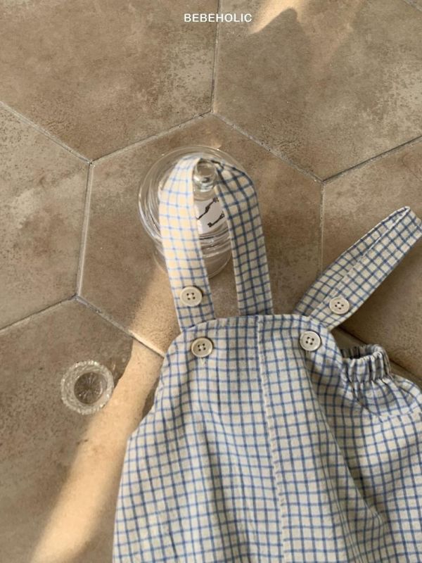 格紋寶寶鈕扣吊帶褲 Bebe holic Korea,韓國童裝,韓國Bebe holic,奶茶系寶寶,女寶穿搭