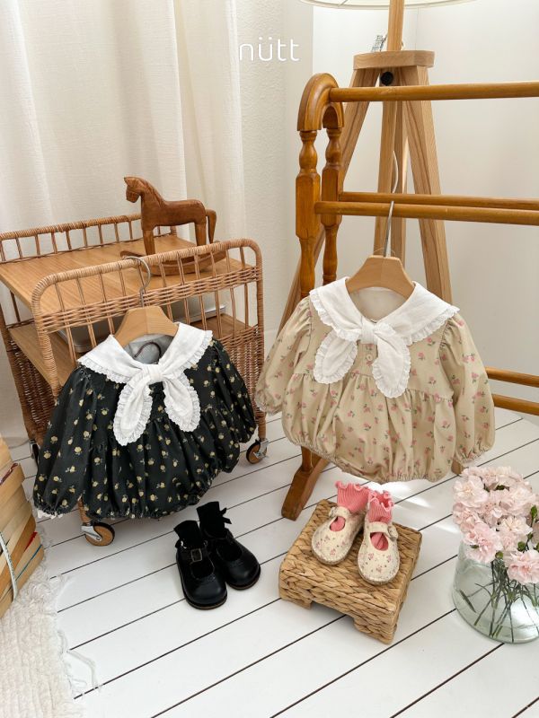 娃娃領田園風碎花包屁衣 姊妹裝 