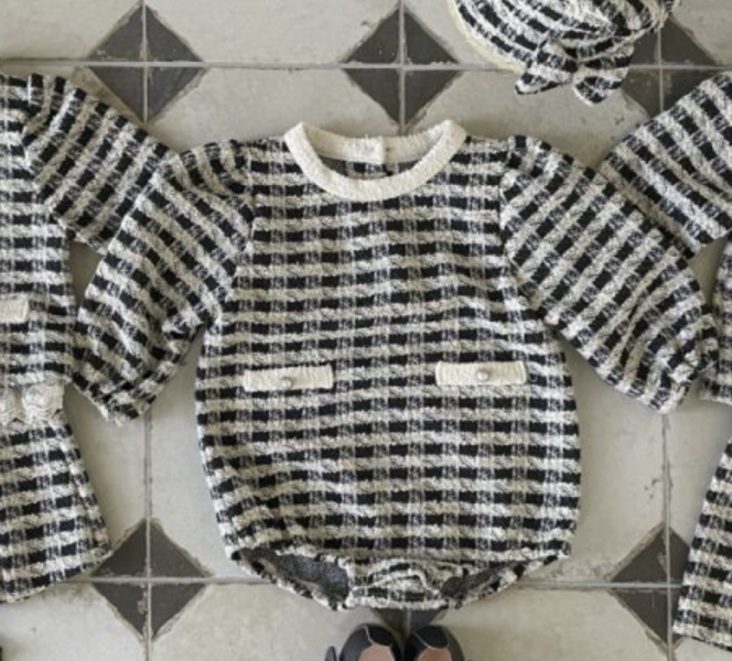 Bebe-毛呢格紋寶寶連身衣 髮飾另售 