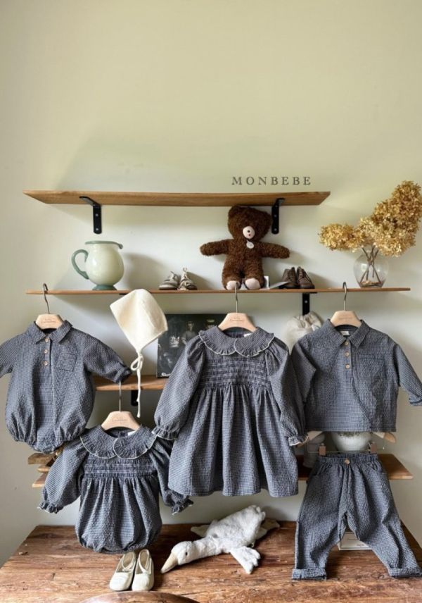 格紋娃娃領抽褶洋裝 