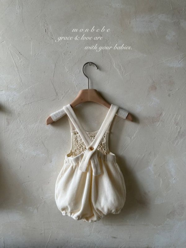 手鉤蕾絲小花吊帶包屁衣 