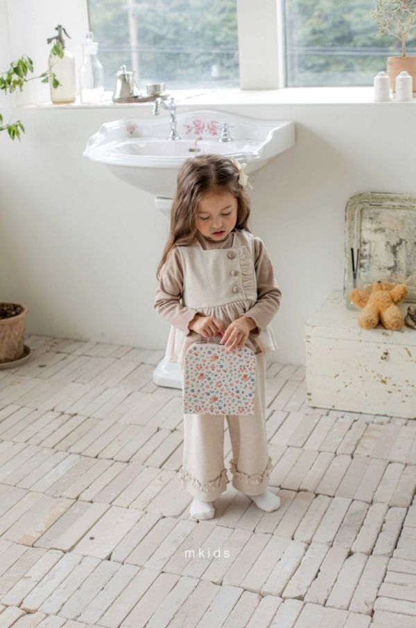 蝴蝶結木耳邊立領長袖上衣 內搭 