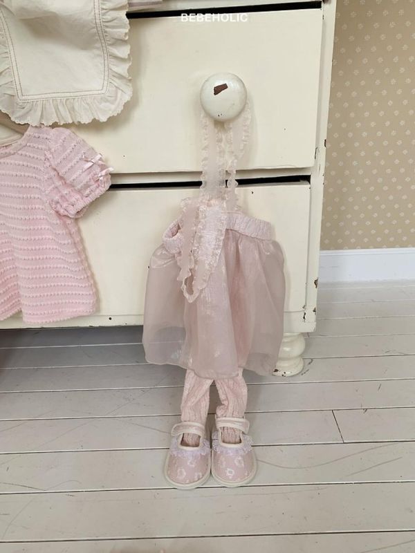 芭蕾美美吊帶紗裙踩腳褲 Bebe holic Korea,韓國童裝,童裝批發,童裝代購,奶茶色系