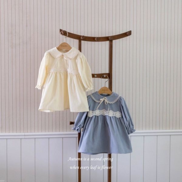 圓領蕾絲滾邊艾莉絲色寶寶姊妹裝 小姐姐洋裝 M Kids Korea,童裝,韓國童裝,穿搭,寶寶,彌月照,姊妹裝,棚拍,桃園,愛麗絲夢遊仙境