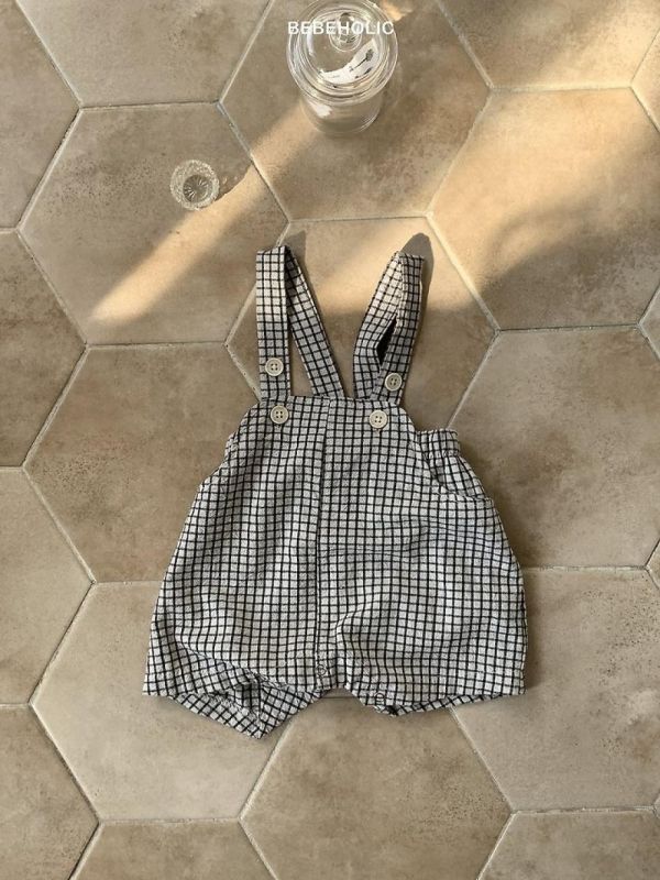 格紋寶寶鈕扣吊帶褲 Bebe holic Korea,韓國童裝,韓國Bebe holic,奶茶系寶寶,女寶穿搭