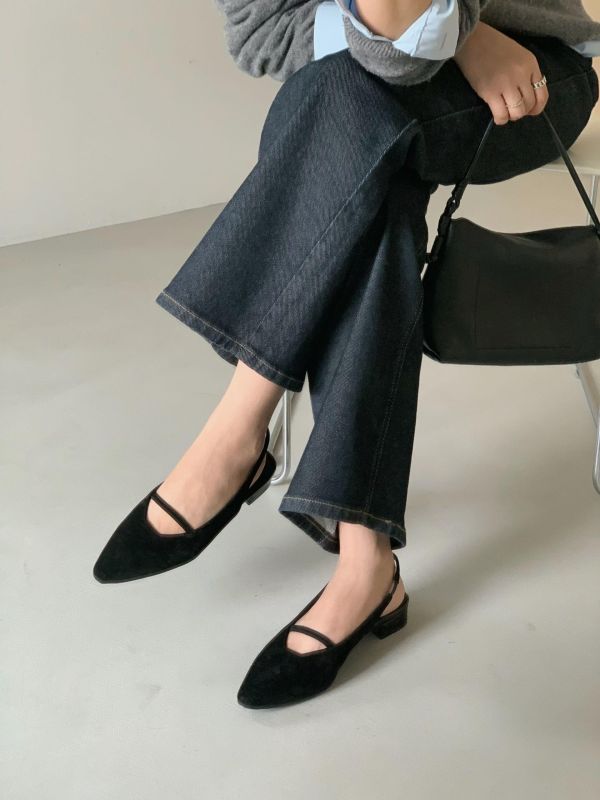 真皮線條感北歐自然系色調後繫帶鞋 