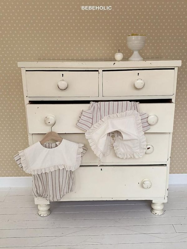 荷葉邊溫柔直紋寶寶連身套裝 Bebe holic Korea,韓國童裝,韓國Bebe holic,奶茶系寶寶,女寶穿搭