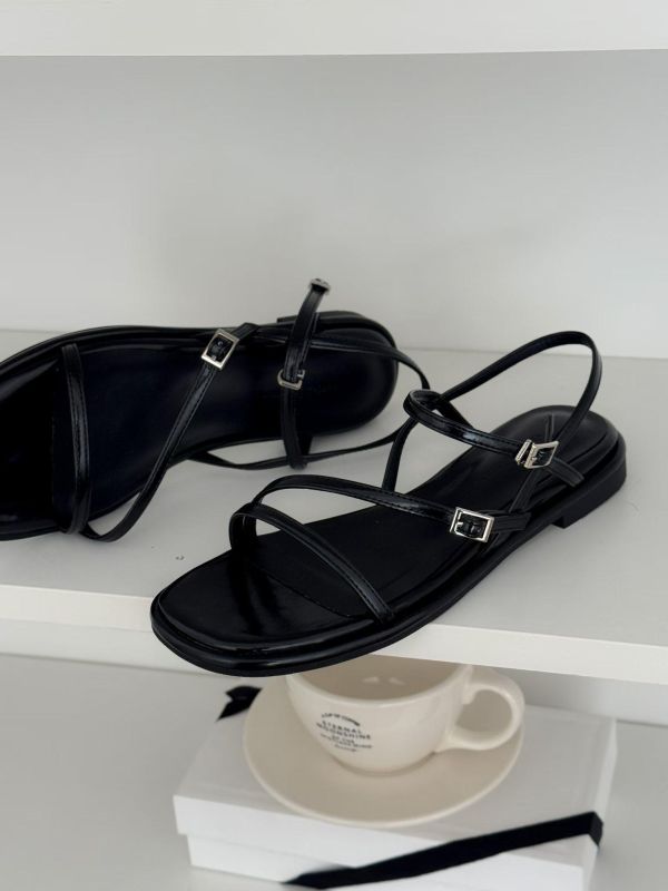 美美春季新款 細帶百搭小氣質涼鞋 