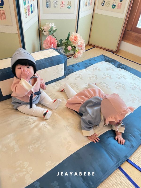 粉嫩嫩韓服套裝（含帽） 