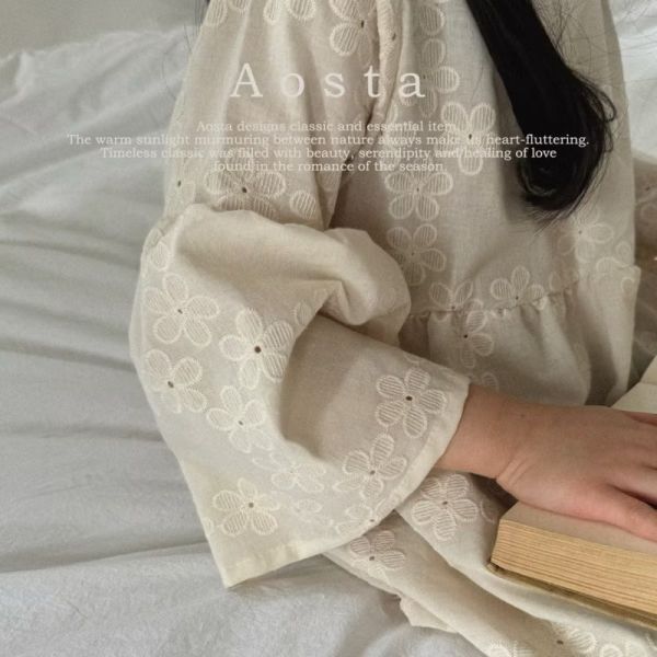 現貨 ᴀᴏsᴛᴀ 蕾絲寬袖襯衣 氣質小童春裝 laurababy