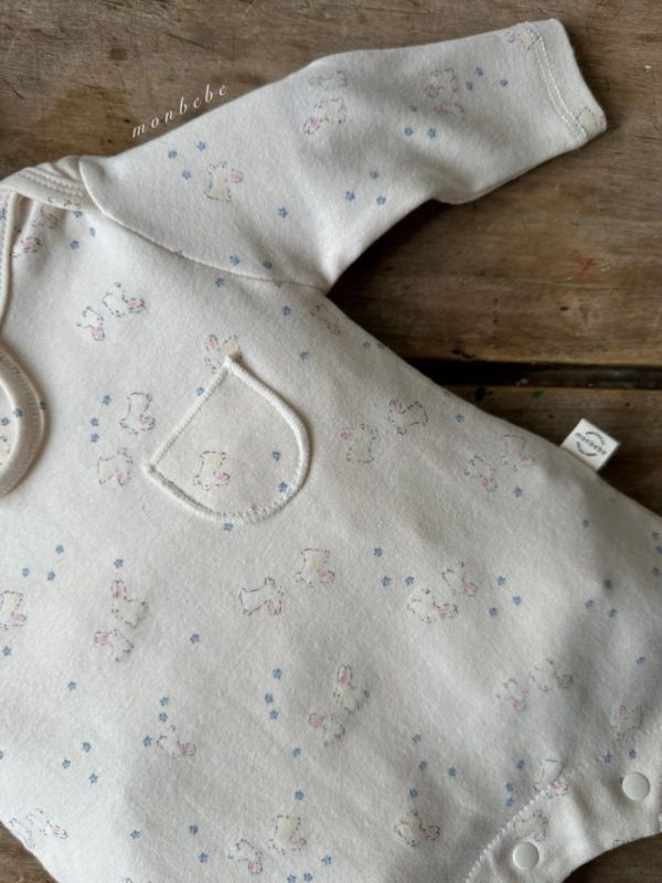 可愛的小兔子與熊寶寶套裝  連身衣＋軟帽 