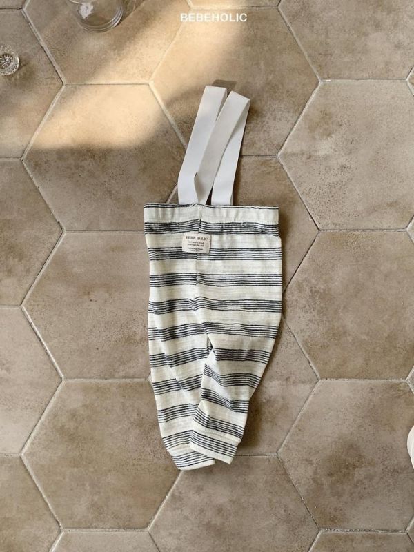 Bebe 吊帶手繪感線條貼身褲 Bebe holic Korea