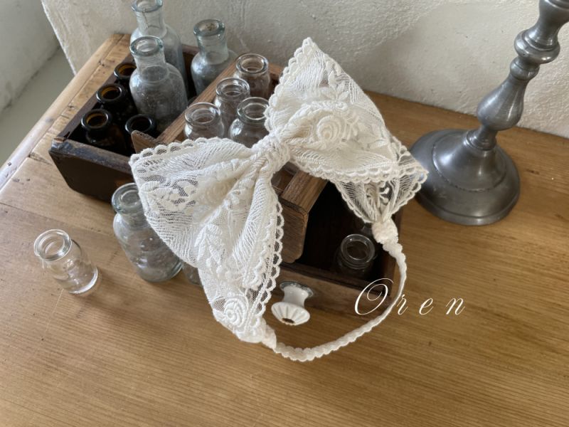 Bebe-小花刺繡蝴蝶結髮帶 