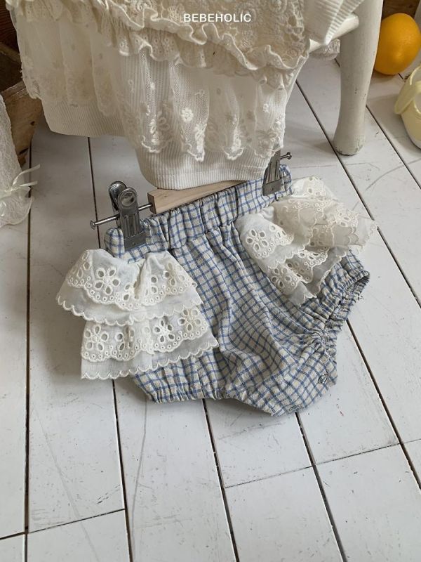 寶寶格紋小翅膀蕾絲包屁褲小短褲 Bebe holic Korea,韓國童裝,韓國Bebe holic,奶茶系寶寶,女寶穿搭