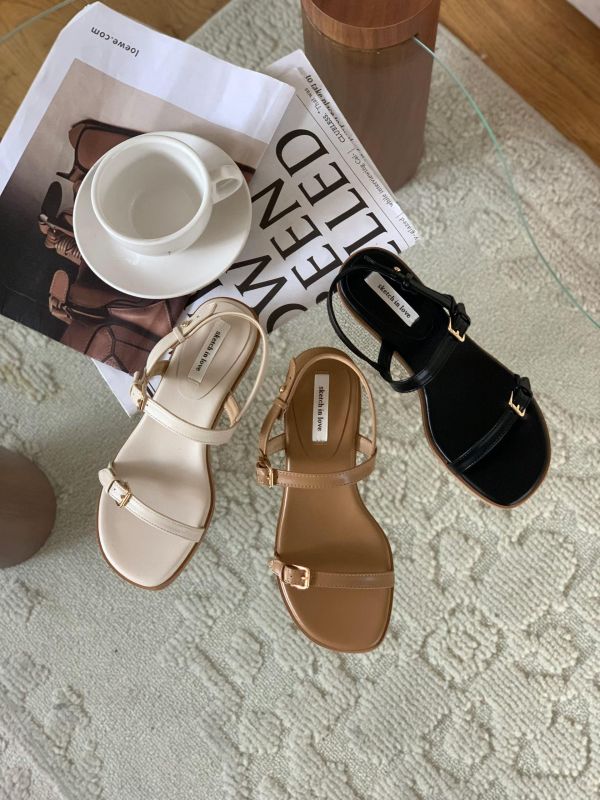 Amelia 優雅簡約涼鞋 