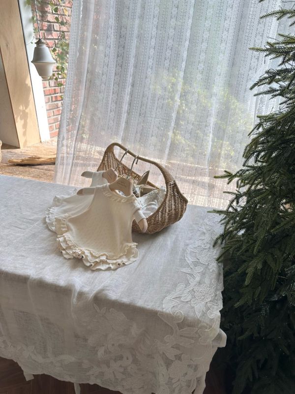 荷葉邊氣質小背心 