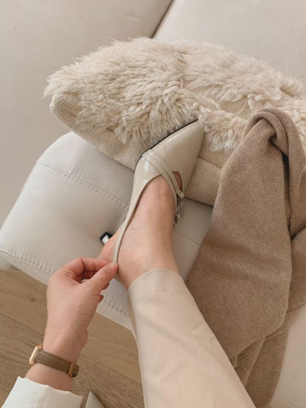 法式尖頭交叉設計感細跟鞋 粗跟鞋 