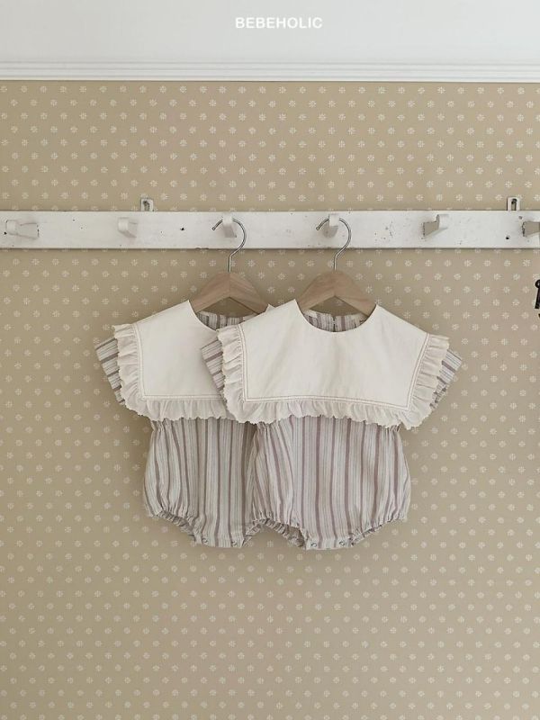 荷葉邊溫柔直紋寶寶連身套裝 Bebe holic Korea,韓國童裝,韓國Bebe holic,奶茶系寶寶,女寶穿搭