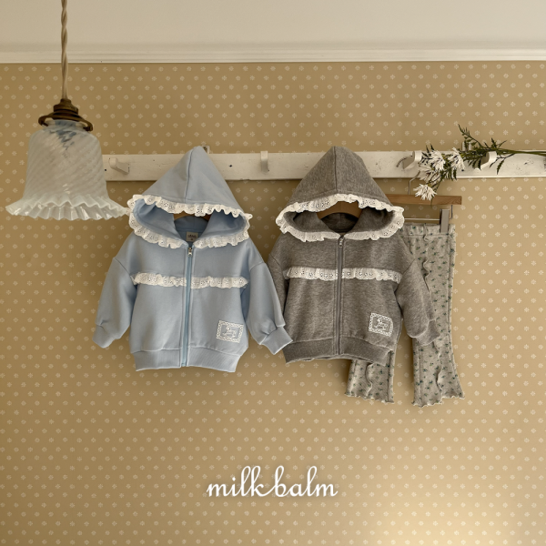 甜美層次蕾絲連帽外套 