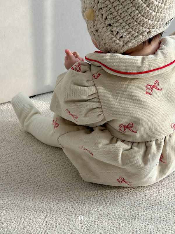 禮物寶寶鋪棉蝴蝶結長袖包屁 