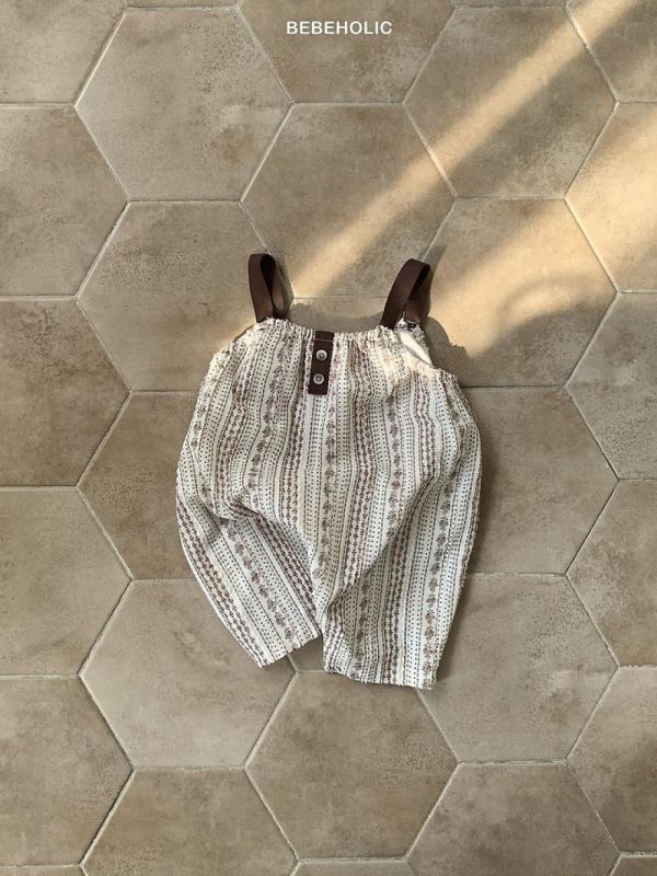 度假勝地 寶寶連身吊帶 Bebe holic Korea,韓國童裝,韓國Bebe holic,奶茶系寶寶,女寶穿搭