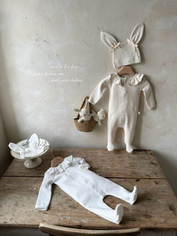 純色荷葉邊領包腳連身衣 