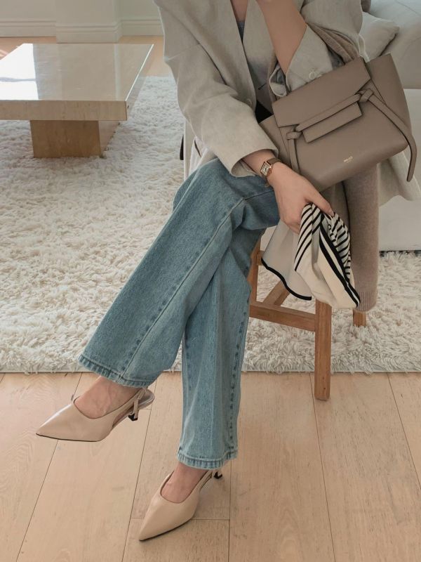 氣質簡約尖頭純色跟鞋 