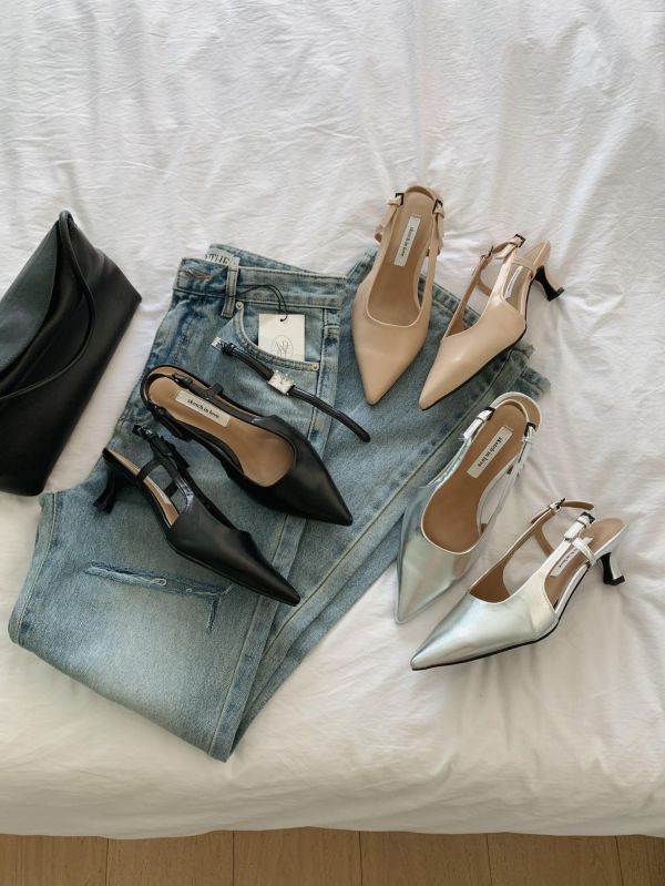 氣質簡約尖頭純色跟鞋 